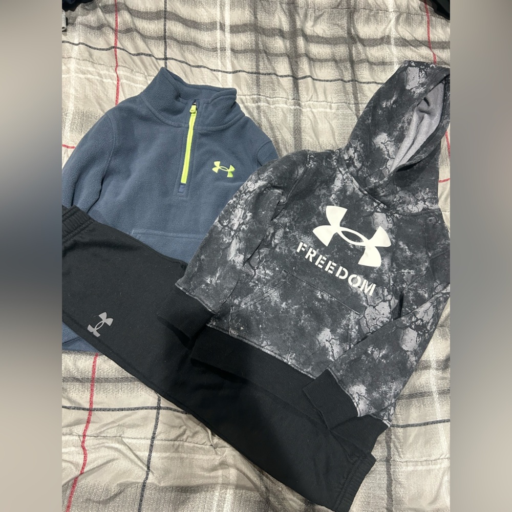 Under Armour Kids Black and Blue Matching Set
